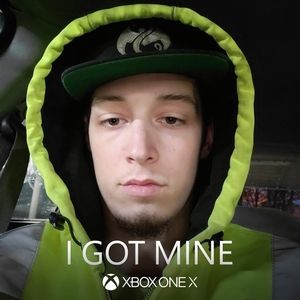 Meet your Posher, Adam